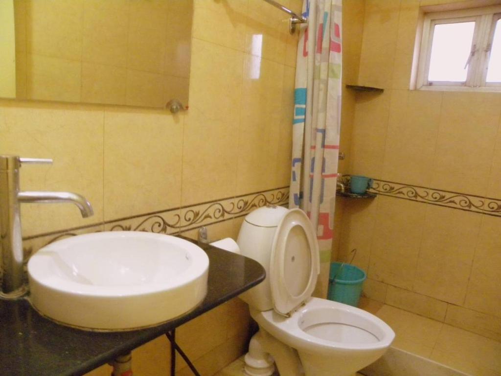 כלכותה Hotel Esplanade Chambers מראה חיצוני תמונה