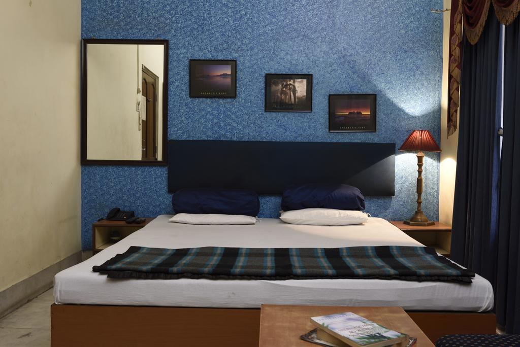 כלכותה Hotel Esplanade Chambers מראה חיצוני תמונה